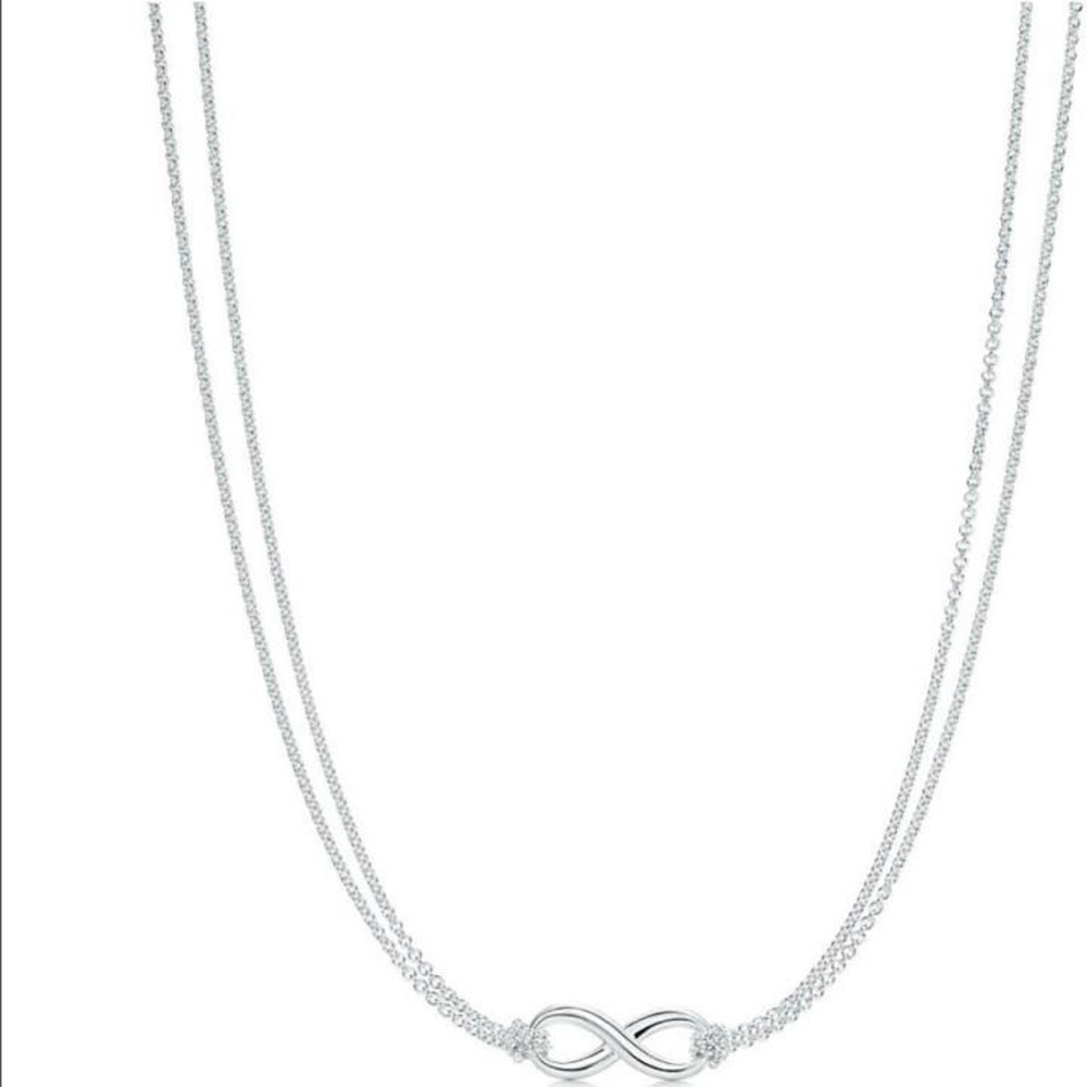 Tiffany infinity necklace🦋 AUTHENTIC!